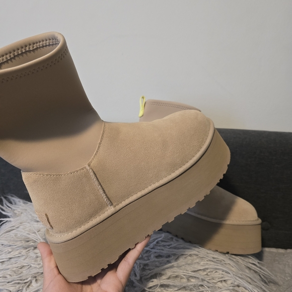 UGG Shoes - UGG Classic Dipper platform boots 8
